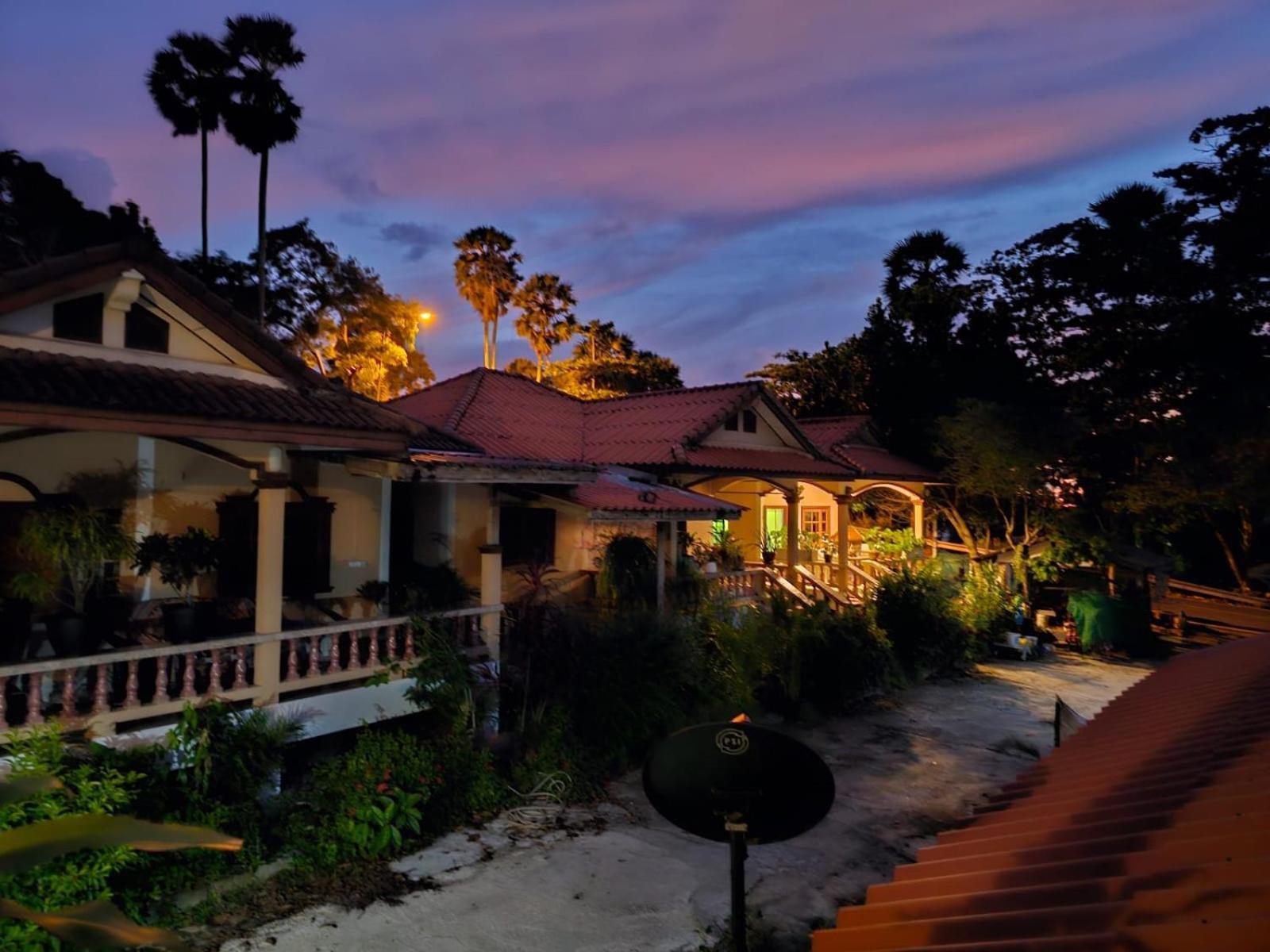 Jungle House At Yanui Beach In Rawai Phuket Exterior foto